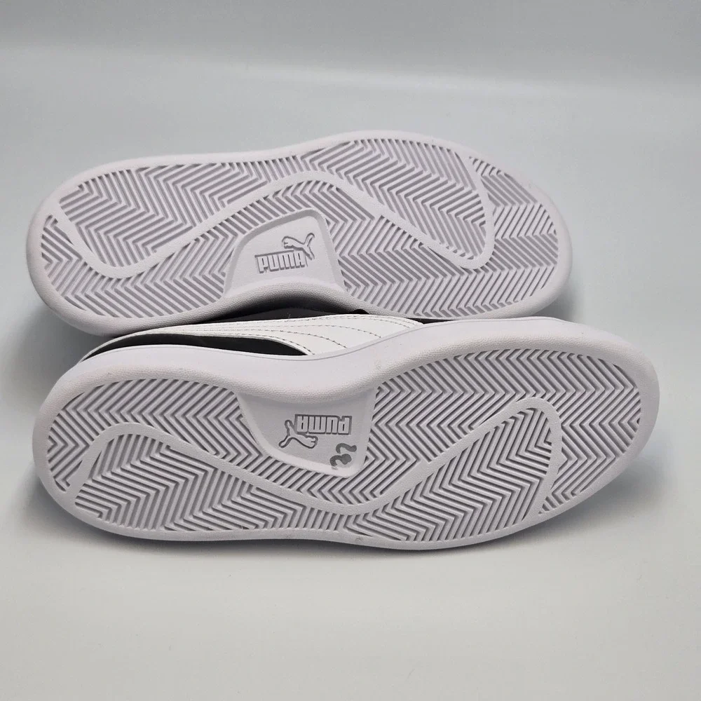 PUMA Smash V2 Black/white Leather Sneakers Kids 4C Tennis‎ Shoes Casual